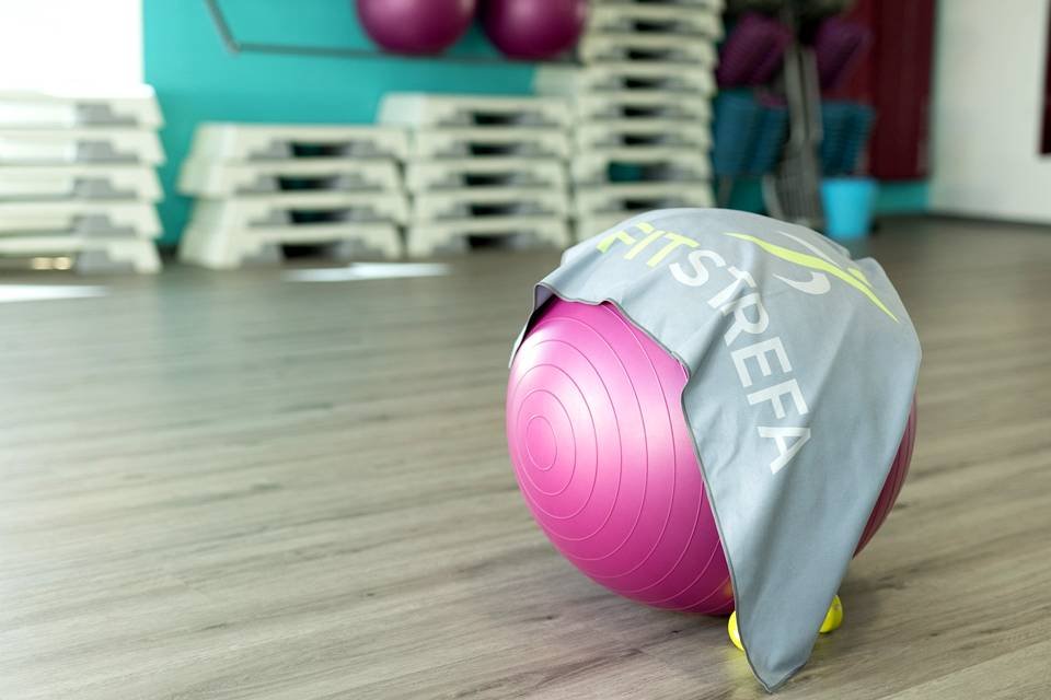 FitStrefa: ręcznik z mikrofibry w klubie fitness